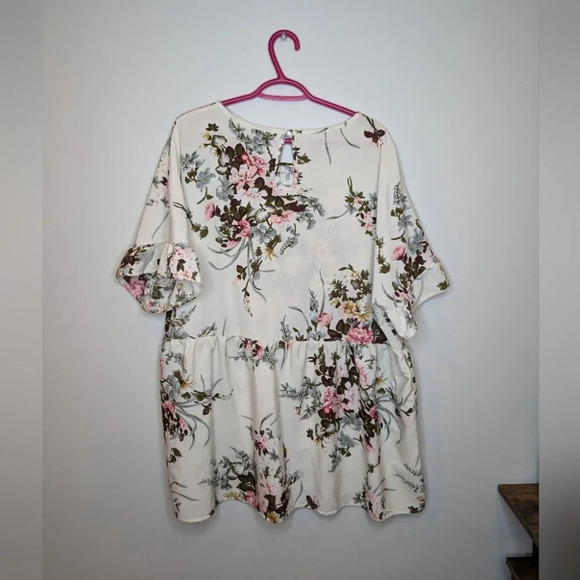 SHEIN 4XL Plus Size Cream White & Floral Flowy Frill Sleeve Blouse - Picture 8 of 10
